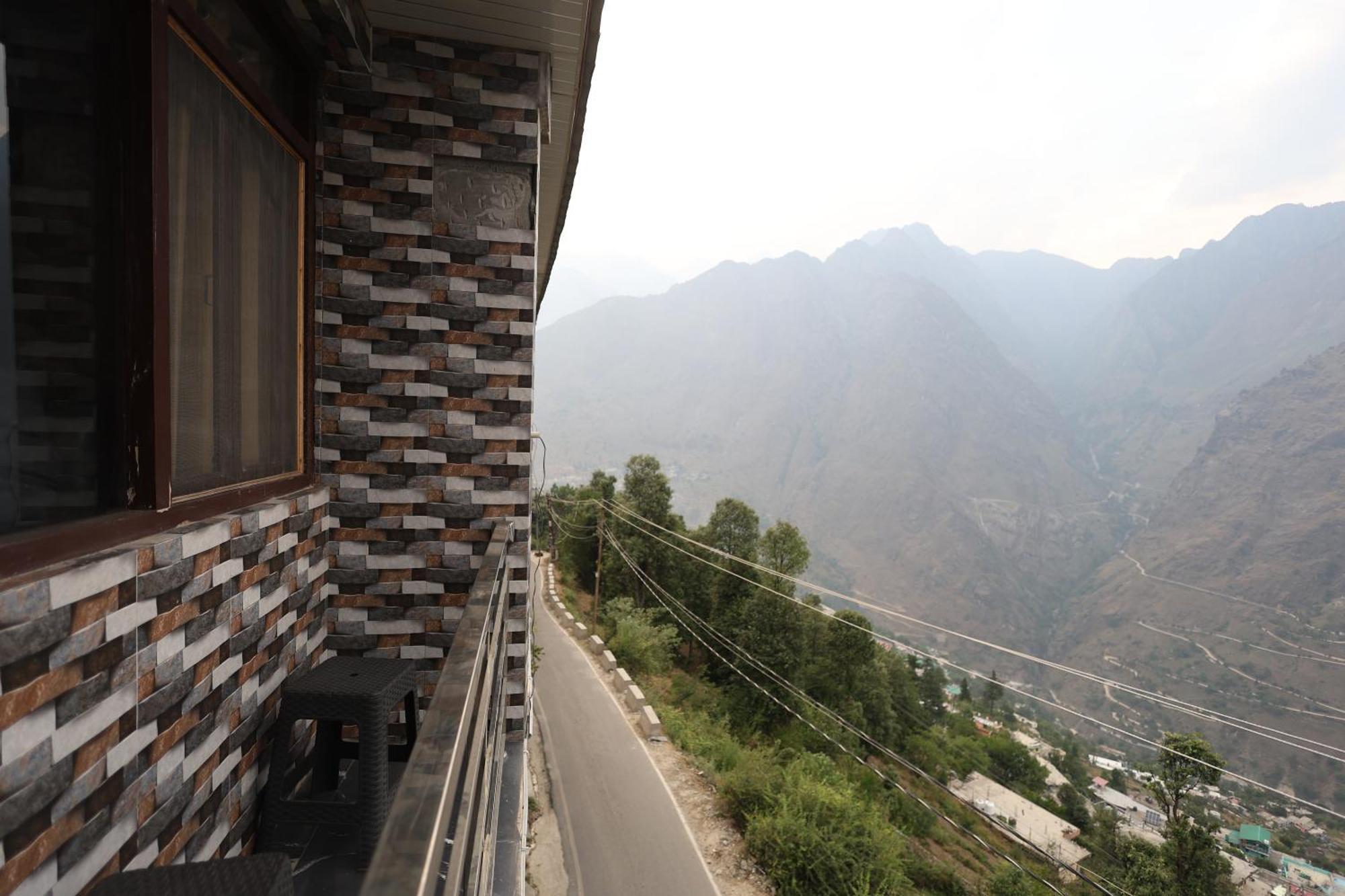 Sleeping Beauty Hotel Moutain View Property Joshīmath エクステリア 写真
